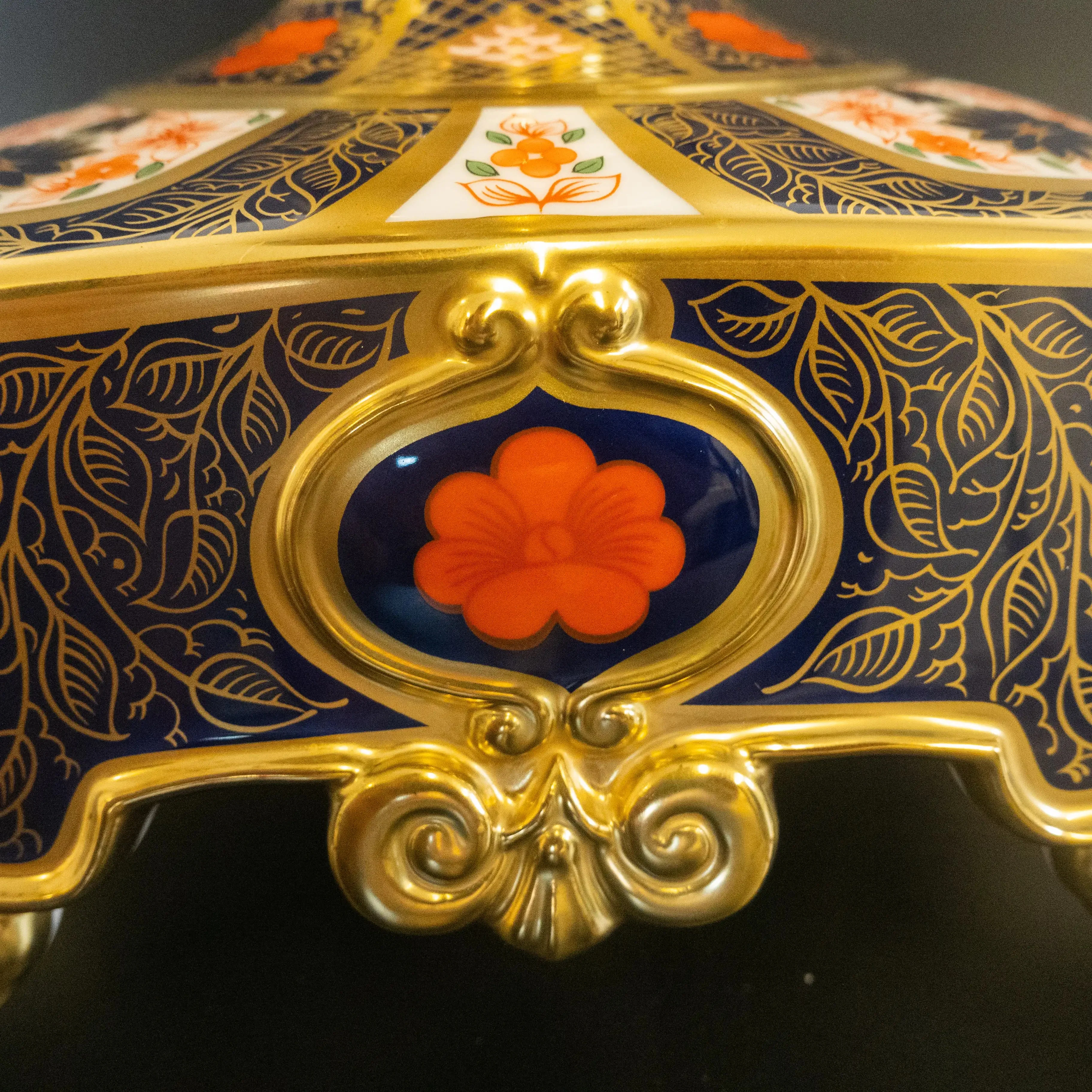 Royal Crown Derby Imari SGB Prestige Candlestick - Image 6